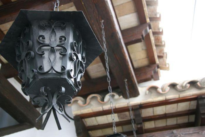 Hostal Torre De Guzman โกนิล เด ลาฟรอนเตรา ภายนอก รูปภาพ