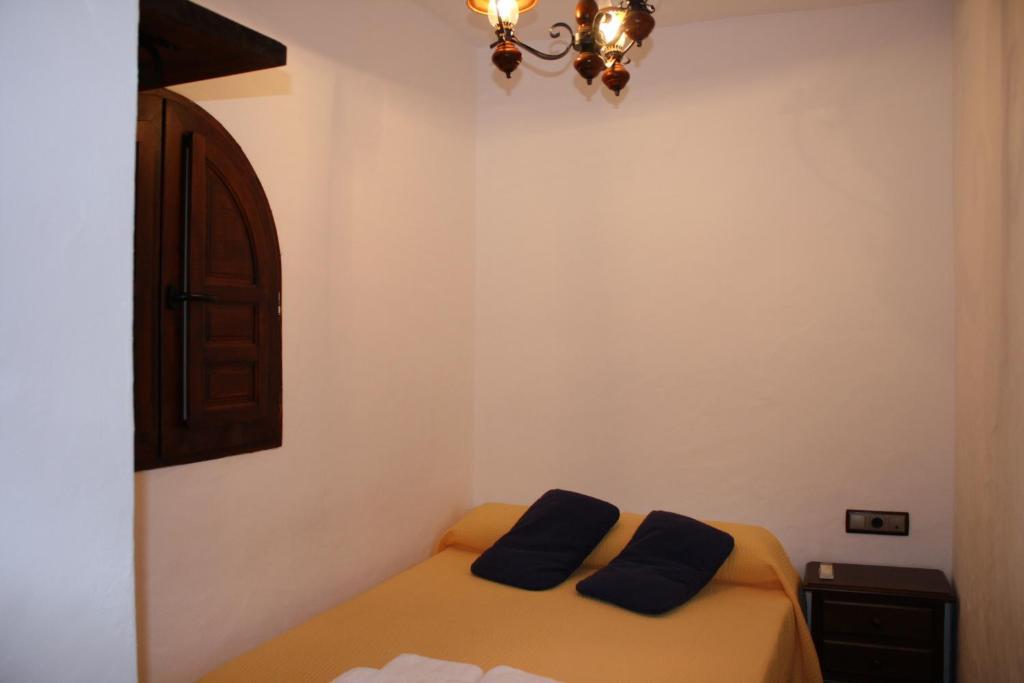 Hostal Torre De Guzman โกนิล เด ลาฟรอนเตรา ห้อง รูปภาพ