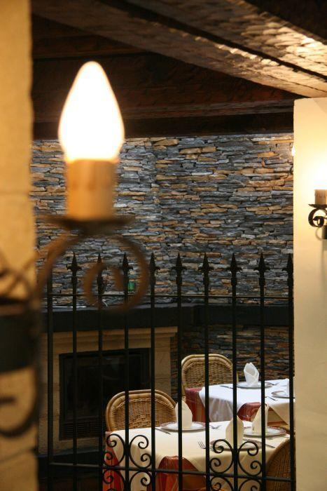 Hostal Torre De Guzman โกนิล เด ลาฟรอนเตรา ภายนอก รูปภาพ