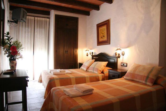 Hostal Torre De Guzman โกนิล เด ลาฟรอนเตรา ห้อง รูปภาพ
